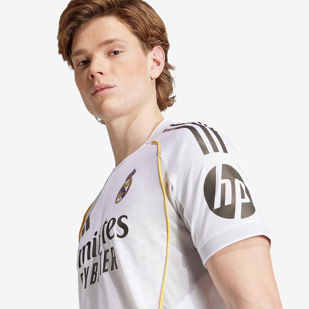 Camisa Real Madrid 2025/26 I Jogador