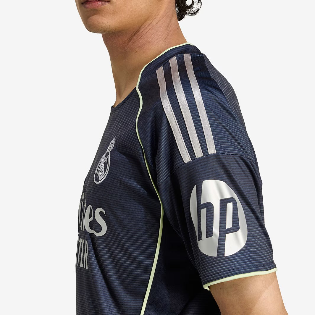 Camisa Real Madrid 2025/26 II Torcedor