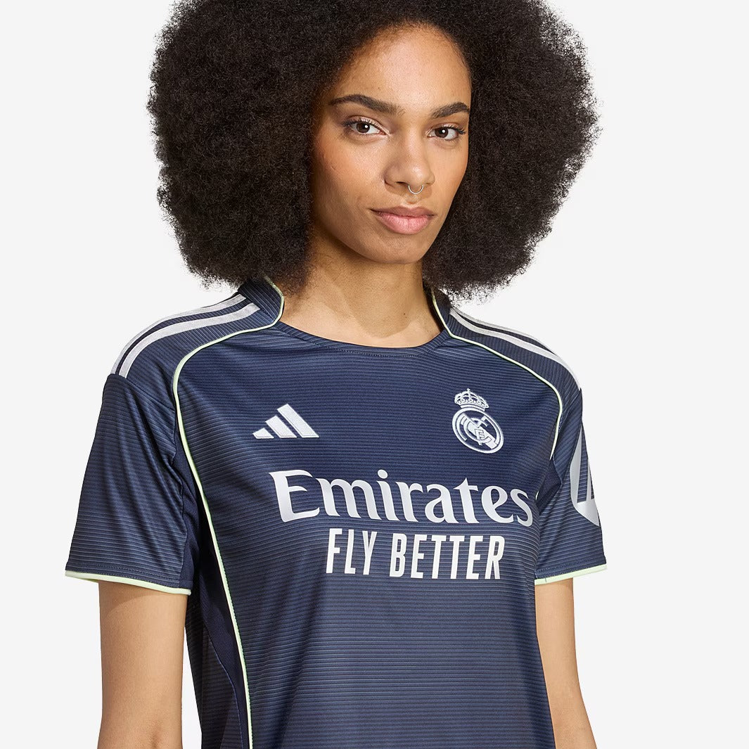 Camisa Feminina Real Madrid 2025/26 II Torcedor