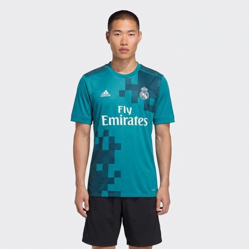 Camisa Retrô Real Madrid 2017/18 II