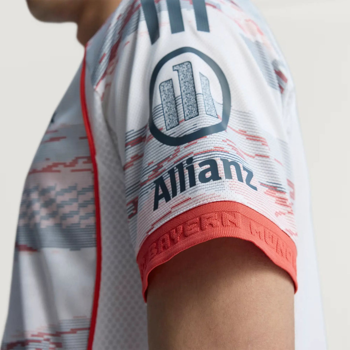 Camisa Bayern de Munique 2025/26 II Jogador