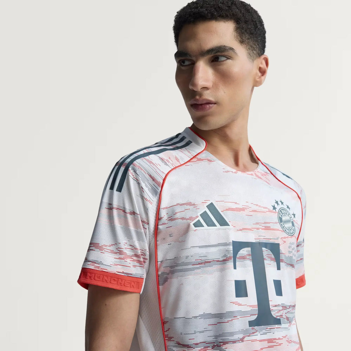 Camisa Bayern de Munique 2025/26 II Jogador - foto 5 | Torcedor Shop