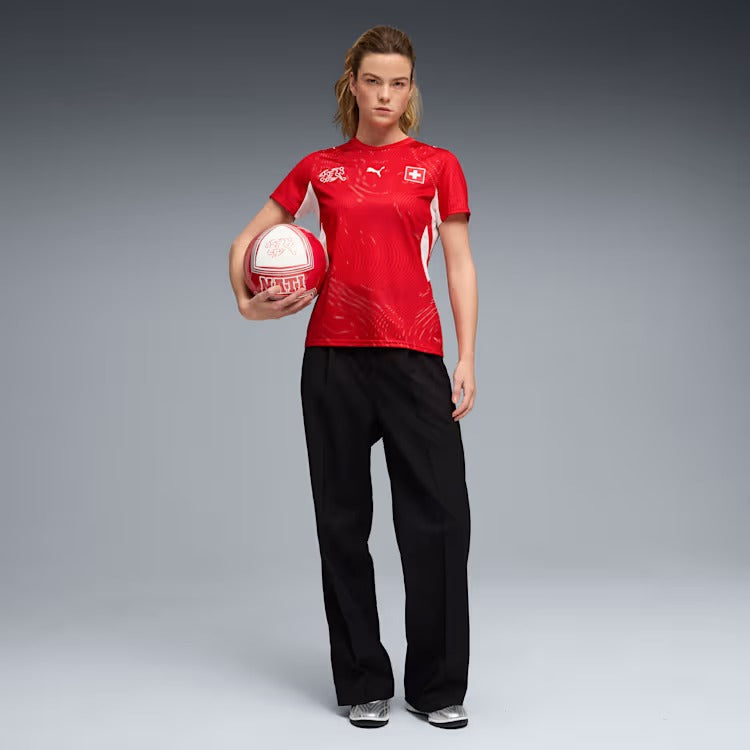 Camisa Feminina Suíça 2026/27 I - foto 2 | Torcedor Shop