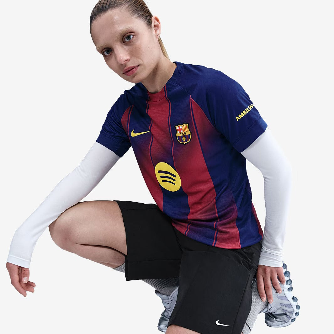 Camisa Feminina Barcelona 2025/26 Torcedor
