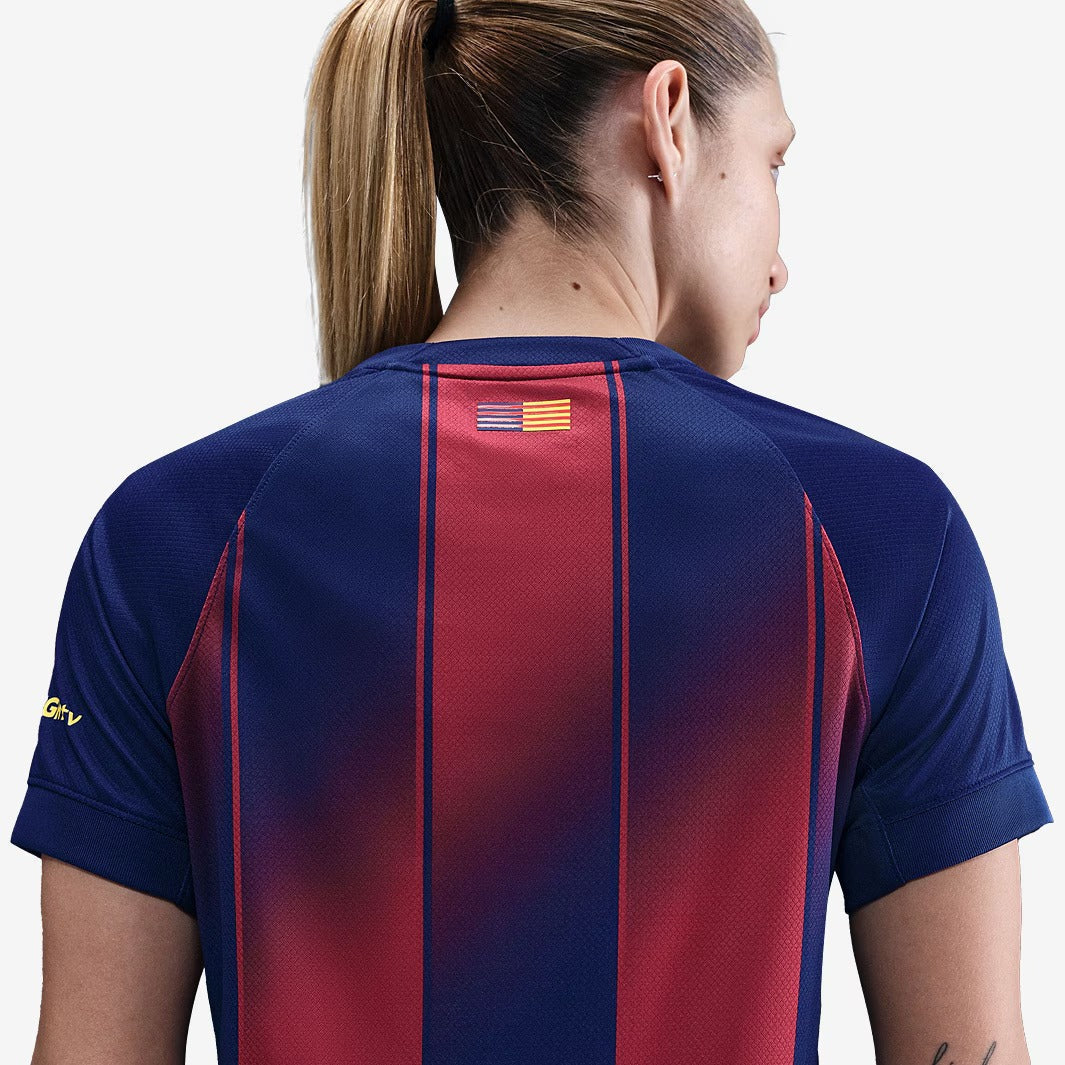 Camisa Feminina Barcelona 2025/26 Torcedor