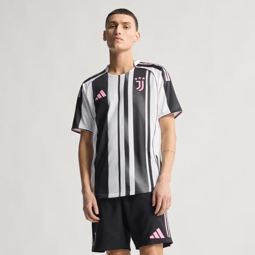 Camisa Juventus FC 2025/26 I Jogador
