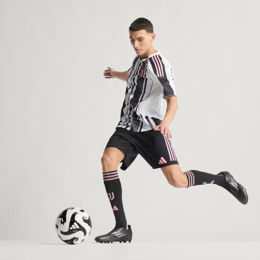 Camisa Juventus FC 2025/26 I Jogador