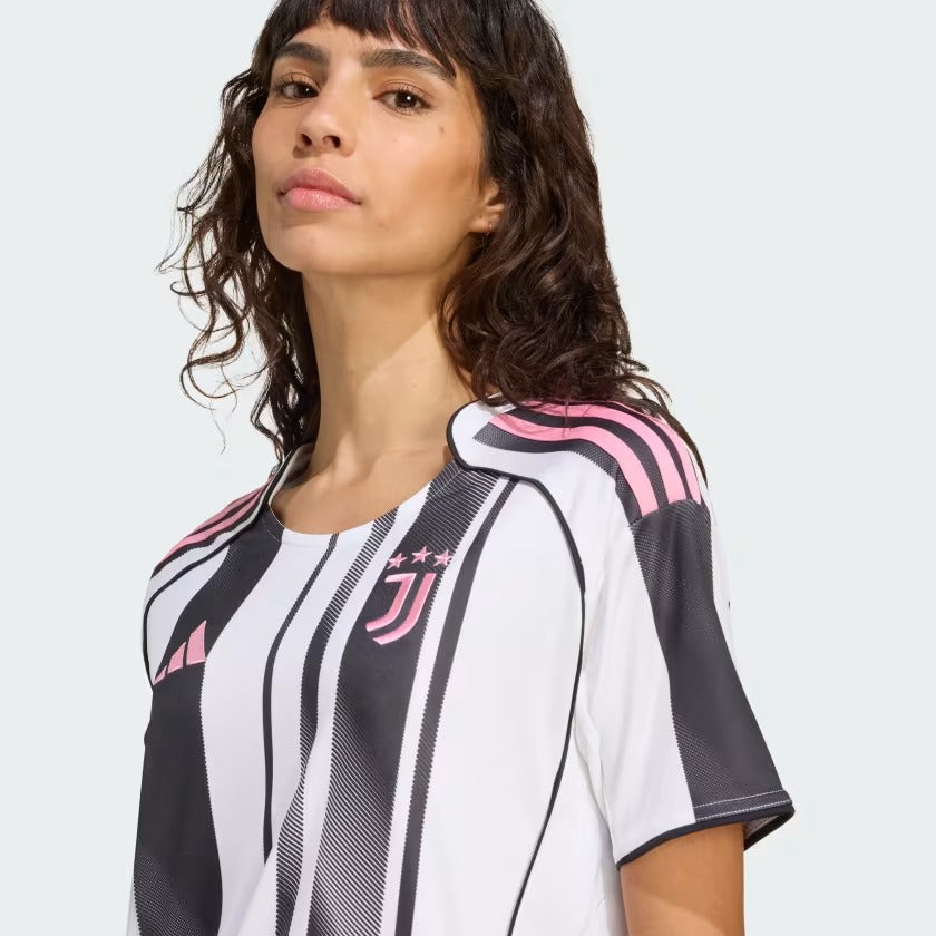 Camisa Feminina Juventus FC 2025/26 I Torcedor