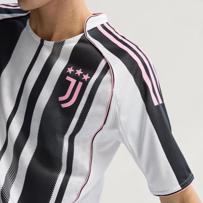 Camisa Juventus FC 2025/26 I Jogador