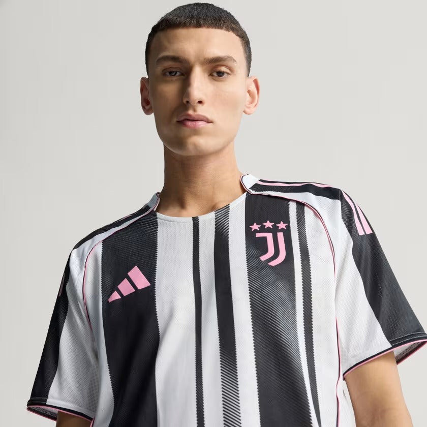 Camisa Juventus FC 2025/26 I Jogador